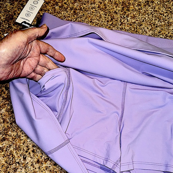 ARITZIA SLICK COURT MICRO Tennis skort. Soft lavender color. Size 2XL - Picture 9 of 12